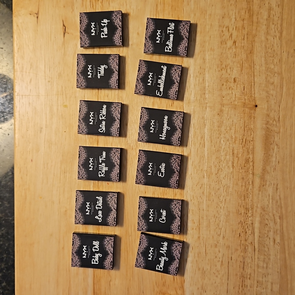 NYX Box Of Goodies Advent Calandar Lid Lingerie Single Eyeshadow Set!